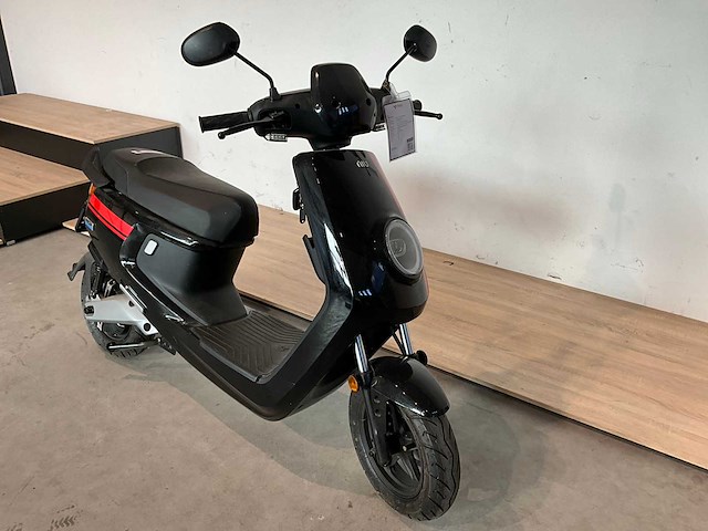 2021 niu bromscooter mqi sport e-scooter - afbeelding 2 van  6
