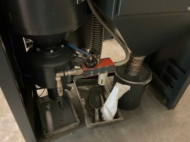 2021 normfinish dp14 straalcabine - afbeelding 18 van  19