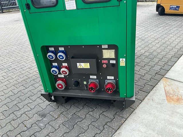 2021 offgrid energy ingenium lx 45/90 accupakket 45kva / 90kwh - afbeelding 14 van  16
