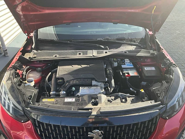 2021 peugeot 2008 1.2 puretech allure personenauto - afbeelding 10 van  19