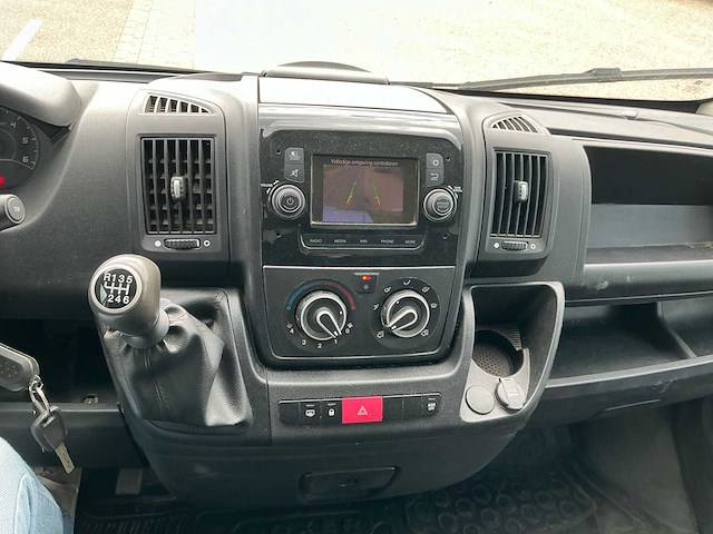 2021 peugeot boxer 330 2.2 hdi l2h2 pre bedrijfswagen - afbeelding 17 van  24