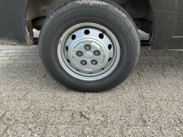 2021 peugeot boxer 330 2.2 hdi l2h2 pre bedrijfswagen - afbeelding 8 van  17