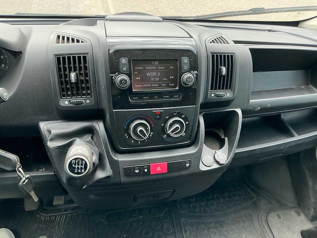 2021 peugeot boxer 330 2.2 hdi l2h2 pre bedrijfswagen - afbeelding 13 van  17