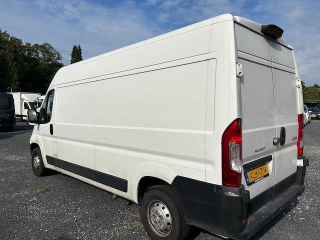2021 peugeot boxer 335 2.2 hdi l3h2 pro bedrijfswagen - afbeelding 9 van  13