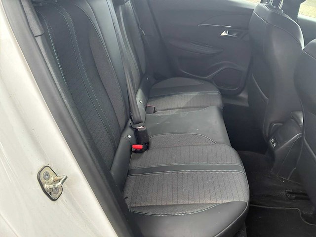 2021 peugeot e-2008 ev all. pack 50 kwh - afbeelding 19 van  35