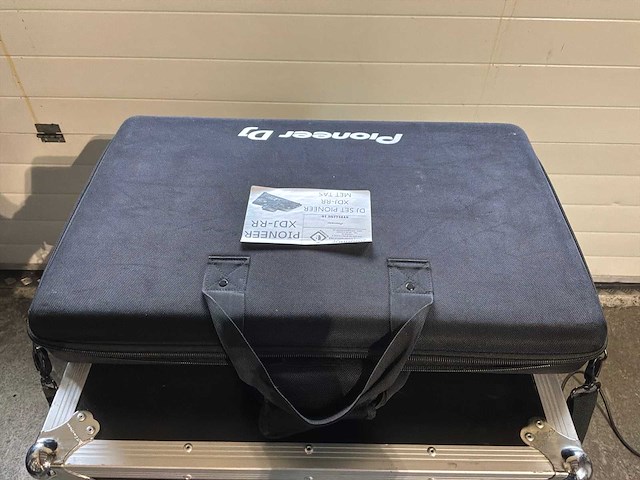 2021 pioneer xdj-rr dj set - afbeelding 7 van  7