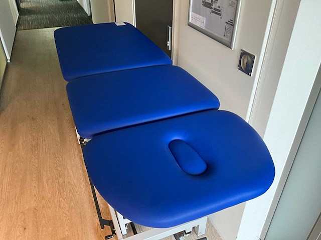 2021 reinbold therapieliege vento tx3 3-delige behandeltafel - afbeelding 3 van  7