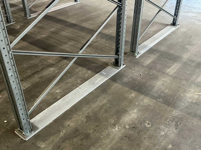 2021 rosss 90r palletstelling (52 secties á 3 niveaus) - afbeelding 9 van  12