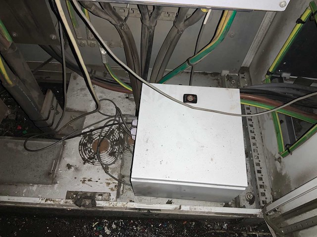 2021 rss 2400/800 maalmolen/granulator/crusher - afbeelding 21 van  36