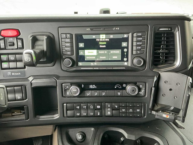 2021 scania p280 vrachtwagen met huifopbouw - afbeelding 32 van  49