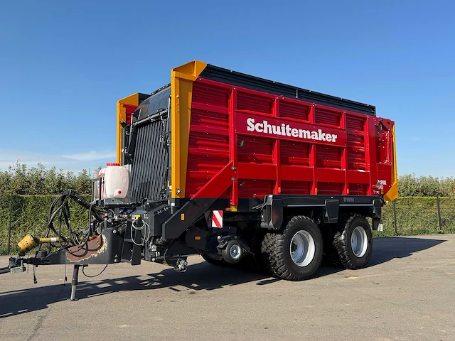 2021 schuitemaker rapide 5800 w opraapwagen - afbeelding 1 van  16