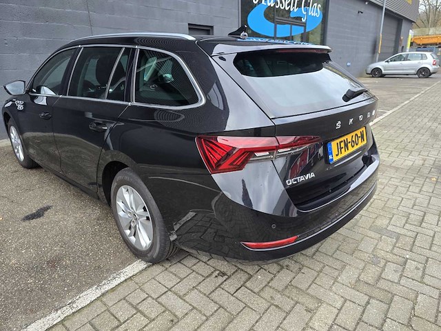 2021 skoda octavia combi - 1.0 tsi bns ed. plus - personenauto - afbeelding 17 van  29