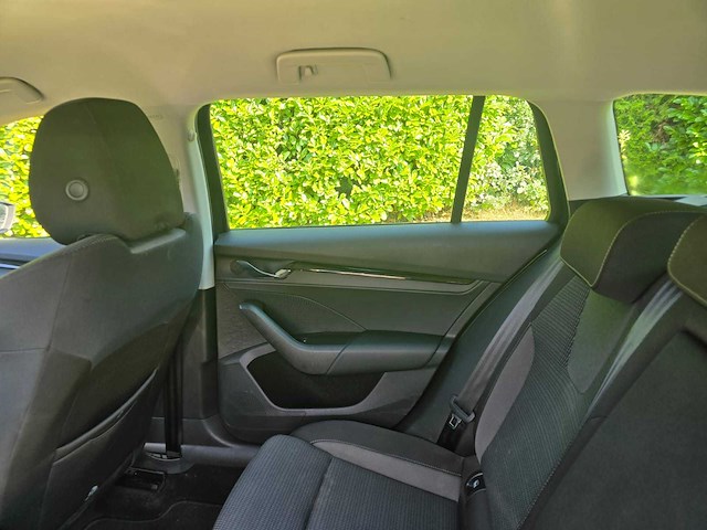 2021 skoda octavia combi 1.0 personenauto - afbeelding 28 van  38
