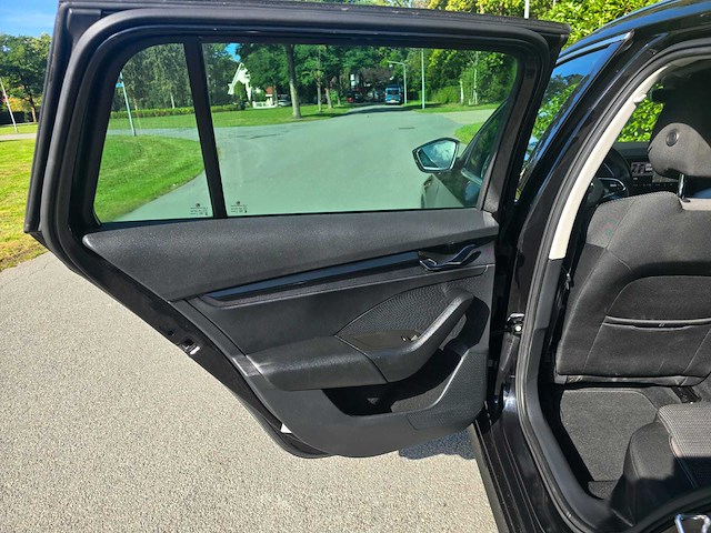 2021 skoda octavia combi 1.0 personenauto - afbeelding 29 van  38