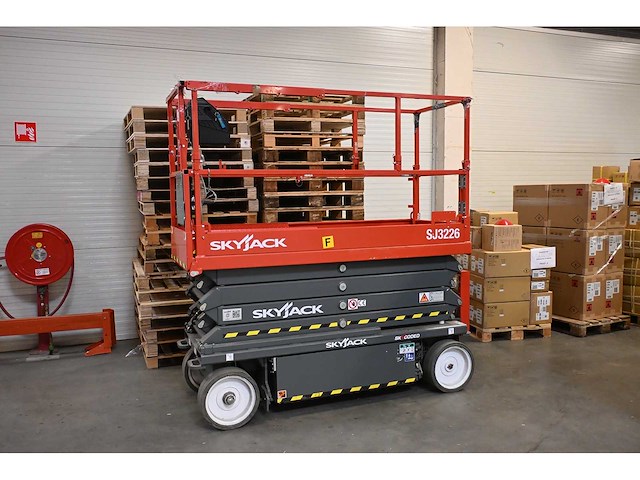2021 skyjack - sj3226 - 7.79m - elektrische hoogwerker - afbeelding 11 van  16