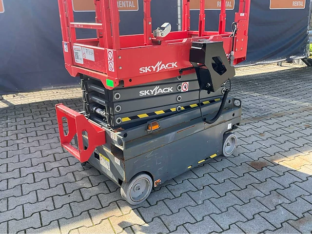 2021 skyjack sj 3014 micro hoogwerker - afbeelding 16 van  25