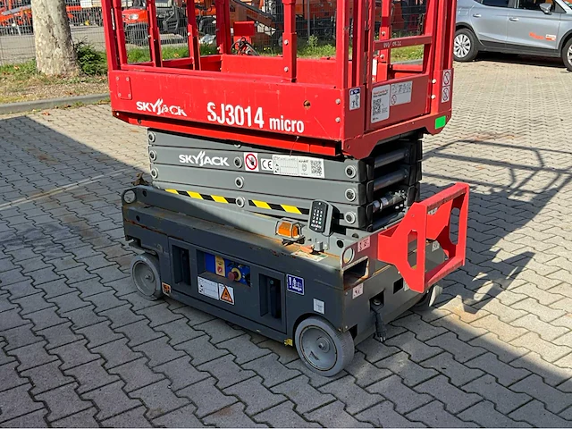 2021 skyjack sj 3014 micro hoogwerker - afbeelding 17 van  25