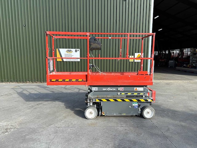 2021 skyjack sj 3215 schaarhoogwerker - afbeelding 1 van  15