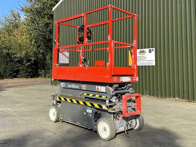 2021 skyjack sj 3215 schaarhoogwerker - afbeelding 1 van  16