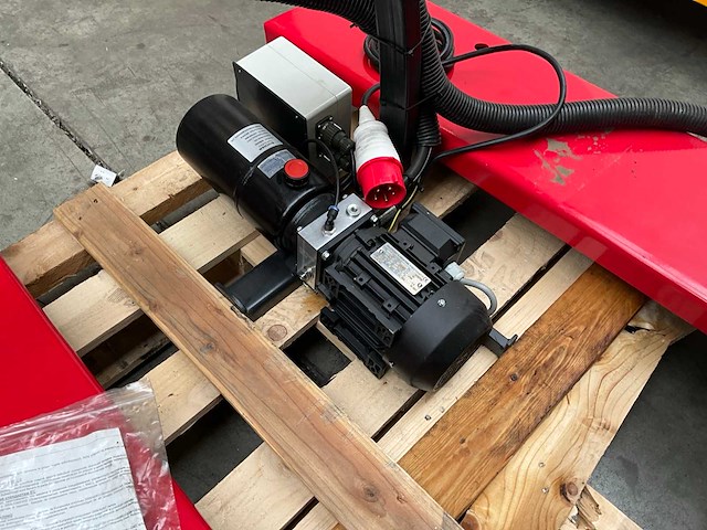 2021 stier htf-u u-hefplateau - afbeelding 5 van  7