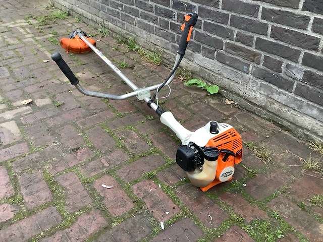 2021 stihl fs55 bosmaaier - afbeelding 1 van  4