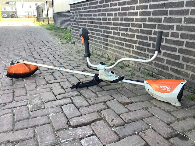 2021 stihl fsa130 bosmaaier - afbeelding 2 van  5