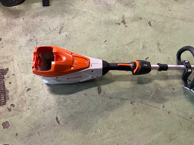 2021 stihl hla 135 stok heggenschaar - afbeelding 2 van  5