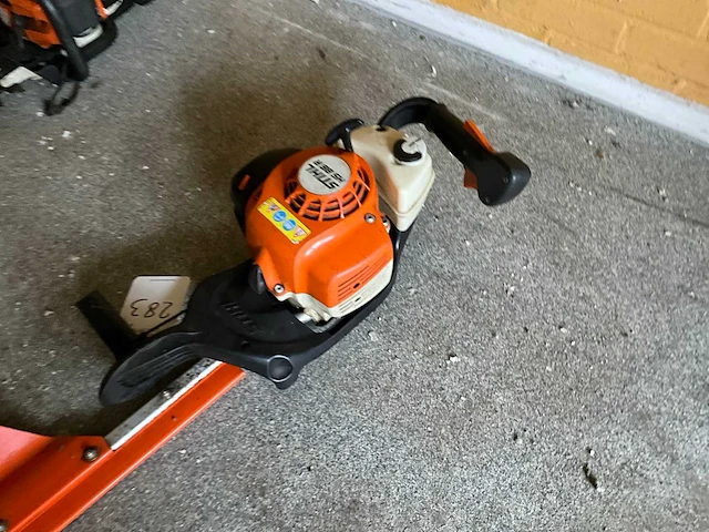 2021 stihl hs 86r benzine heggenschaar - afbeelding 2 van  4