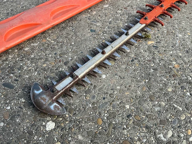2021 stihl hsa94r heggenschaar - afbeelding 6 van  7