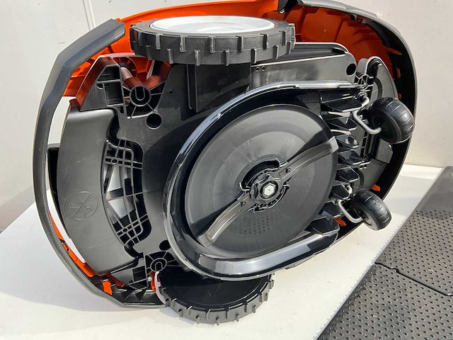 2021 stihl imow rmi632.1 robotmaaier - afbeelding 7 van  8