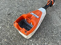 2021 stihl kma 135 r telescopische heggenschaar - afbeelding 4 van  9