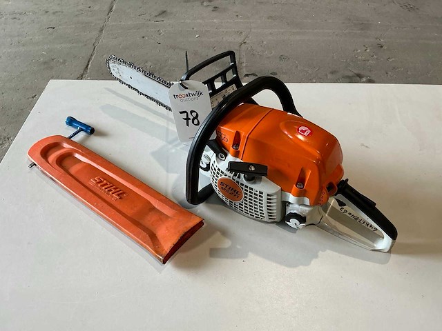 2021 stihl ms271 kettingzaag - afbeelding 1 van  4