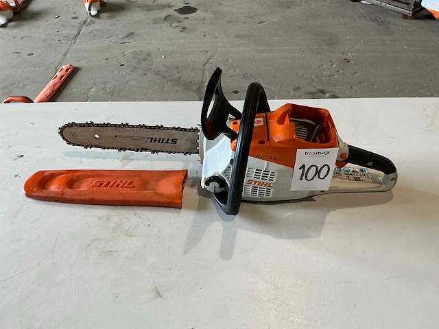 2021 stihl msa220c kettingzaag - afbeelding 1 van  4