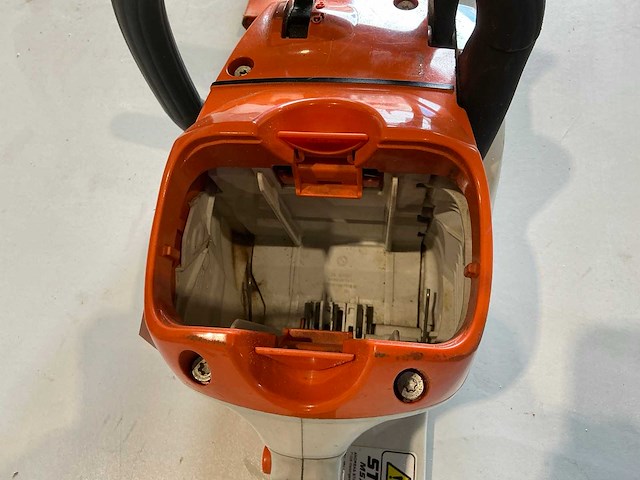 2021 stihl msa220c kettingzaag - afbeelding 3 van  4
