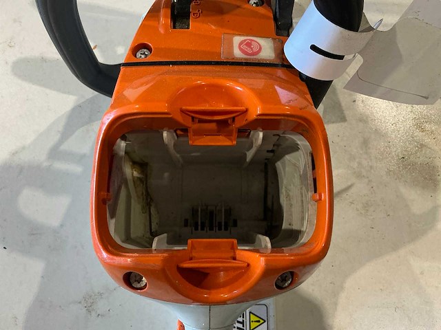 2021 stihl msa220c kettingzaag - afbeelding 3 van  5