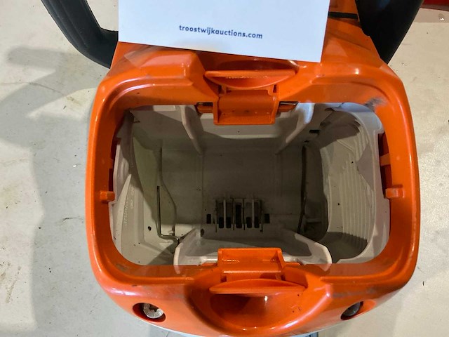 2021 stihl msa220c kettingzaag - afbeelding 3 van  5