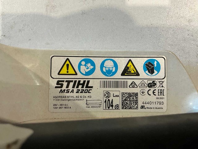 2021 stihl msa220c kettingzaag - afbeelding 5 van  5