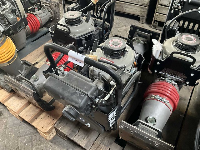 2021 swepac t82 giant trilstamper - afbeelding 1 van  9