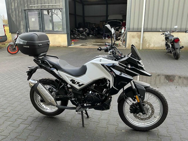 2021 sym nht 125 motorfiets - afbeelding 15 van  21