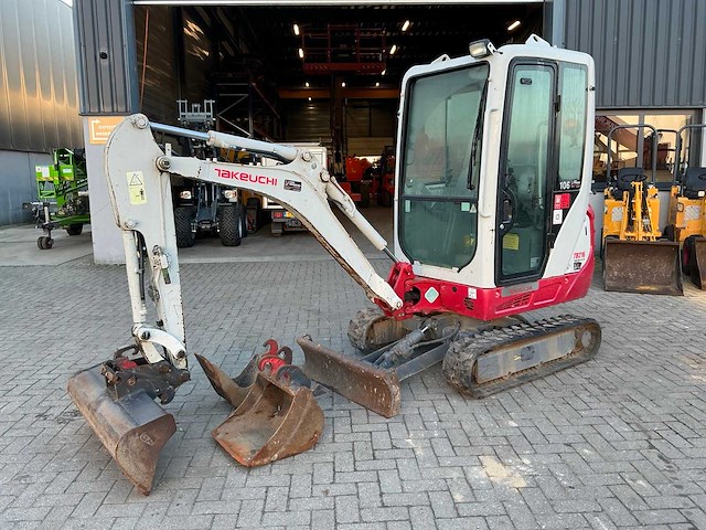 2021 takeuchi tb 216 minigraafmachine - afbeelding 1 van  45
