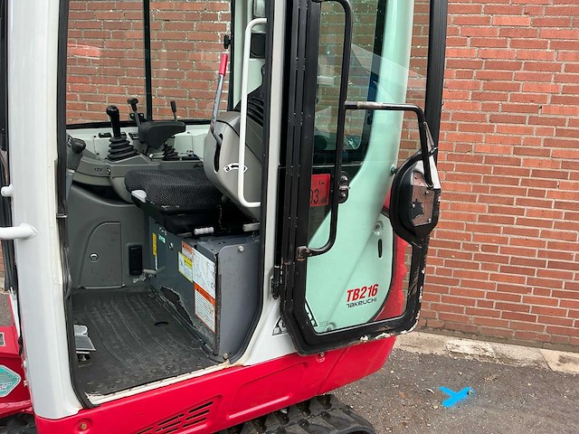 2021 takeuchi tb216 minigraafmachine - afbeelding 16 van  33