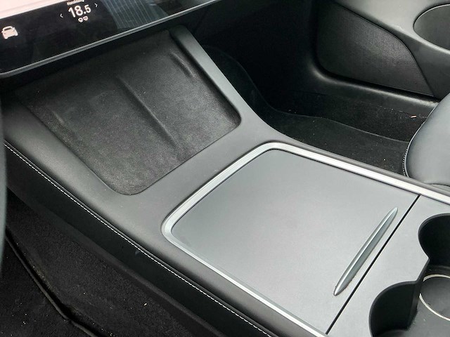 2021 tesla model 3 performance (facelift) 513 pk/377 kw personenauto - afbeelding 38 van  57