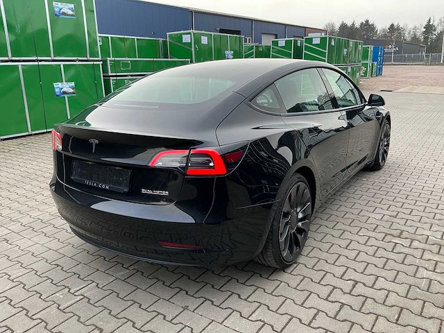 2021 tesla model 3 performance (facelift) 513 pk/377 kw personenauto - afbeelding 34 van  57