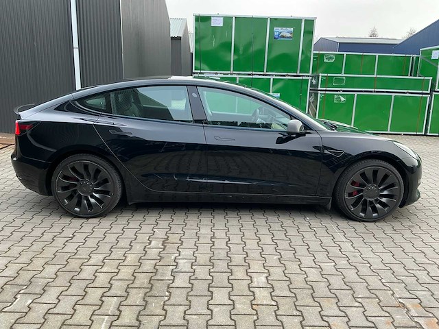 2021 tesla model 3 performance (facelift) 513 pk/377 kw personenauto - afbeelding 54 van  57