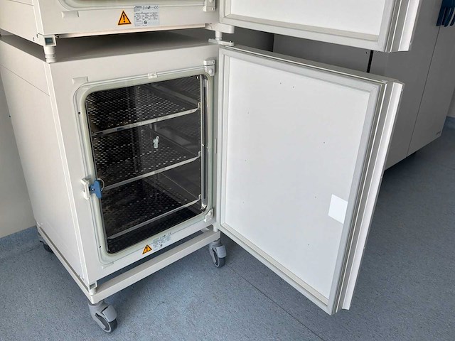 2021 thermowetenschappelijke heracell 150i gp laboratorium co2-incubator (2x) - afbeelding 8 van  11