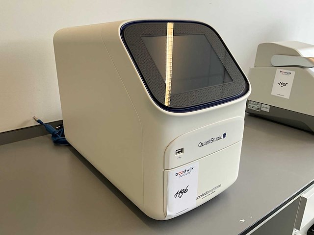 2021 toegepaste biosystemen door thermo fisher scientific quantstudio 5 digitaal realtime pcr-systeem - afbeelding 2 van  5