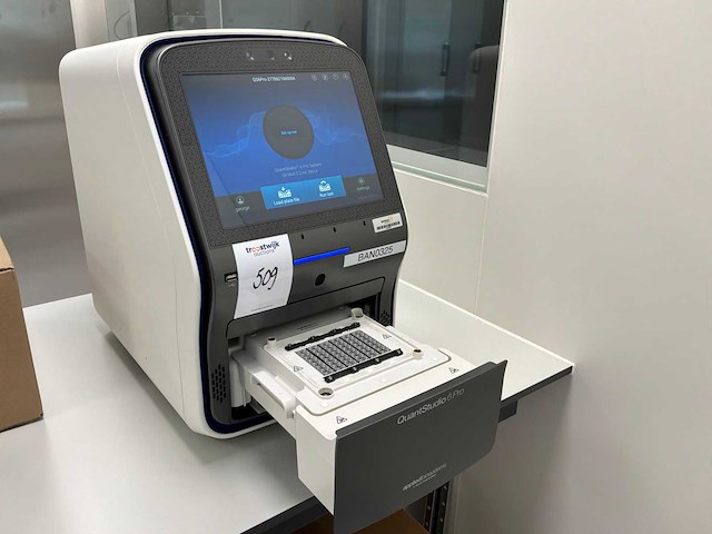 2021 toegepaste biosystems quantstudio 6 pro real-time pcr-systeem - afbeelding 1 van  5