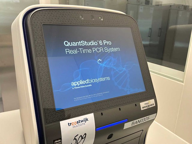 2021 toegepaste biosystems quantstudio 6 pro real-time pcr-systeem - afbeelding 2 van  5