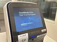 2021 toegepaste biosystems quantstudio 6 pro real-time pcr-systeem - afbeelding 2 van  5