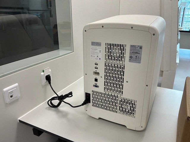 2021 toegepaste biosystems quantstudio 6 pro real-time pcr-systeem - afbeelding 4 van  6